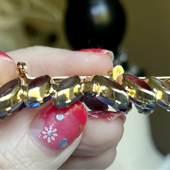 Vintage navette stone (glass) brooch -gold tone jewelry - Picture 8 of 12